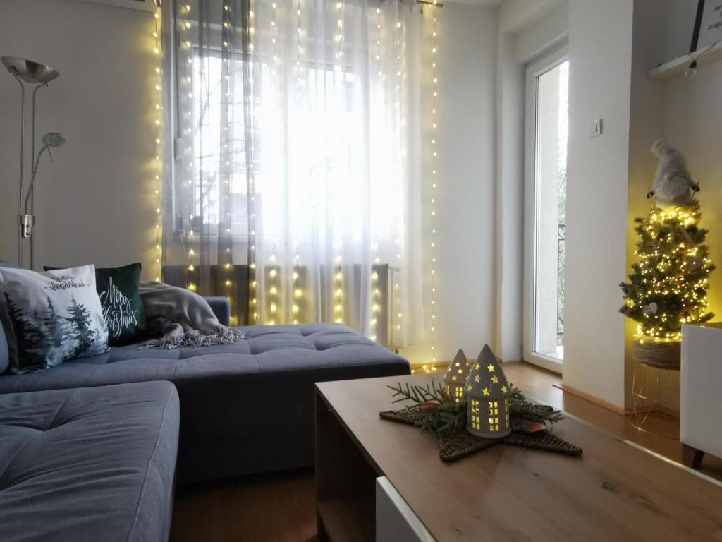 Χώρος καθιστικού στο Blues Apartment