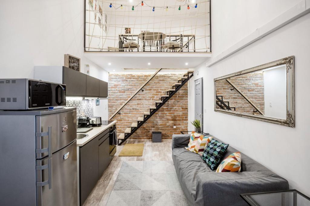 Lovely apartment with mezzanine near the Danube 1132 Budapest, 39 Visegrádi utca kép - 1