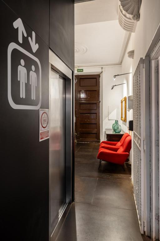 Antiguo Brondo Selfcheck-in Smart Rooms - Resim 18