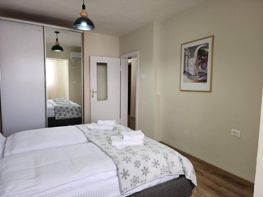 Ben's Apartment-City Center - Image 2