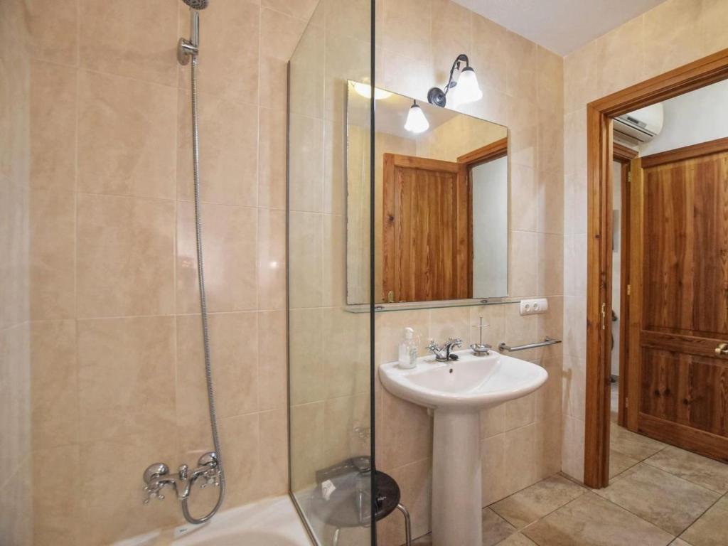 A bathroom at Holiday Home Pla De Ses Rotes by Interhome