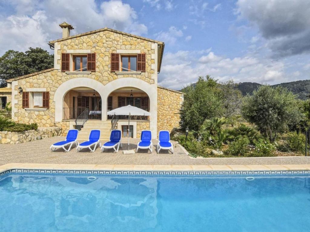 The swimming pool at or close to Holiday Home Pla De Ses Rotes by Interhome