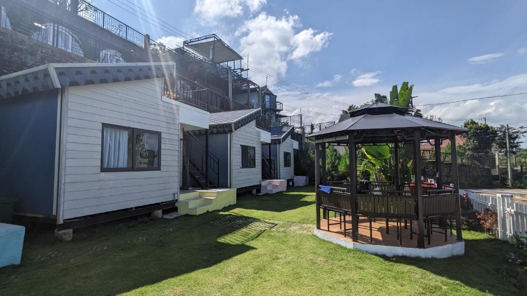 Zahrada ubytování METRO HOMESTAY