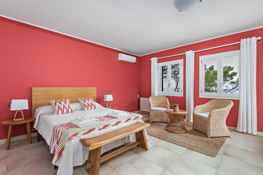 Postel nebo postele na pokoji v ubytování Villa Llevant Galdana