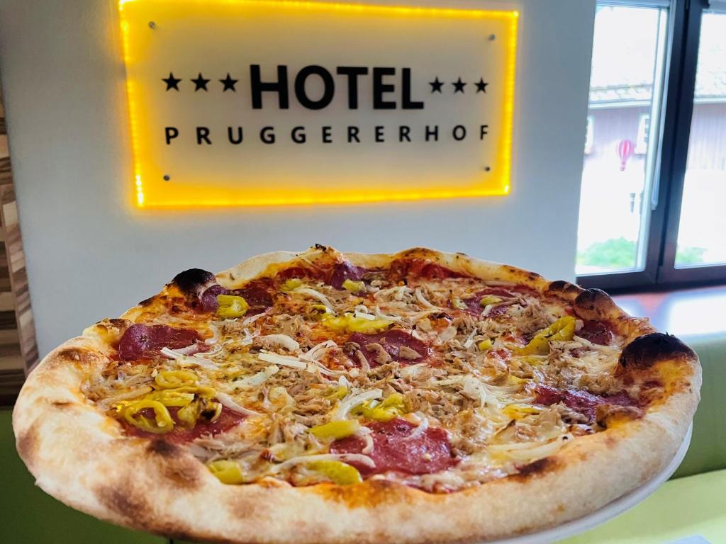 Jídlo v hotelu nebo okolí