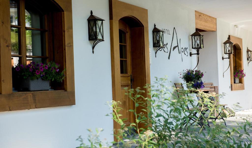 Zahrada ubytování Hotel des Alpes Superieur
