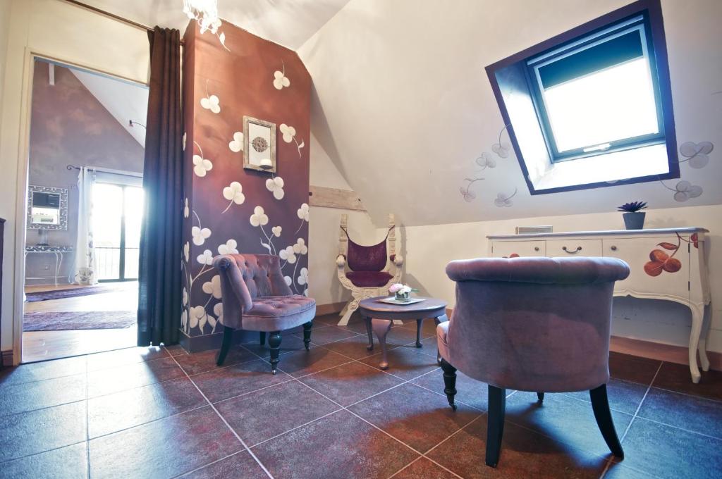 Posezení v ubytování Entre Vignes et Châteaux