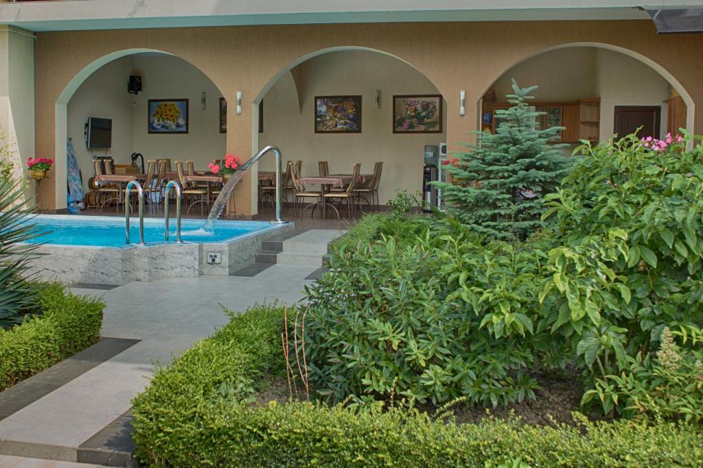 Гостевой Дом Лили - отзывы и видео