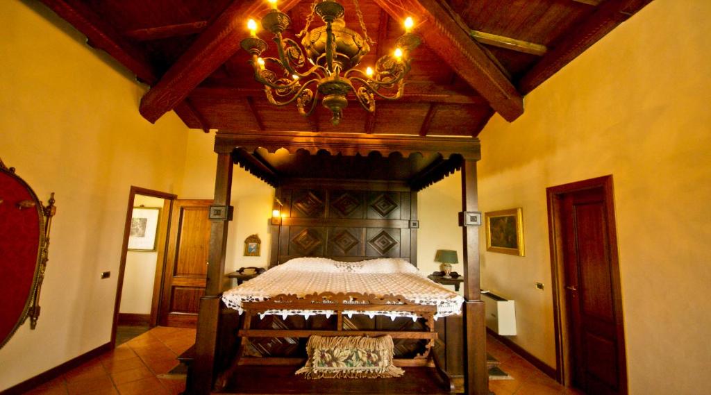 Resort Sabino - Suite Met Kingsize Bed En Uitzicht Op Het Zwembad