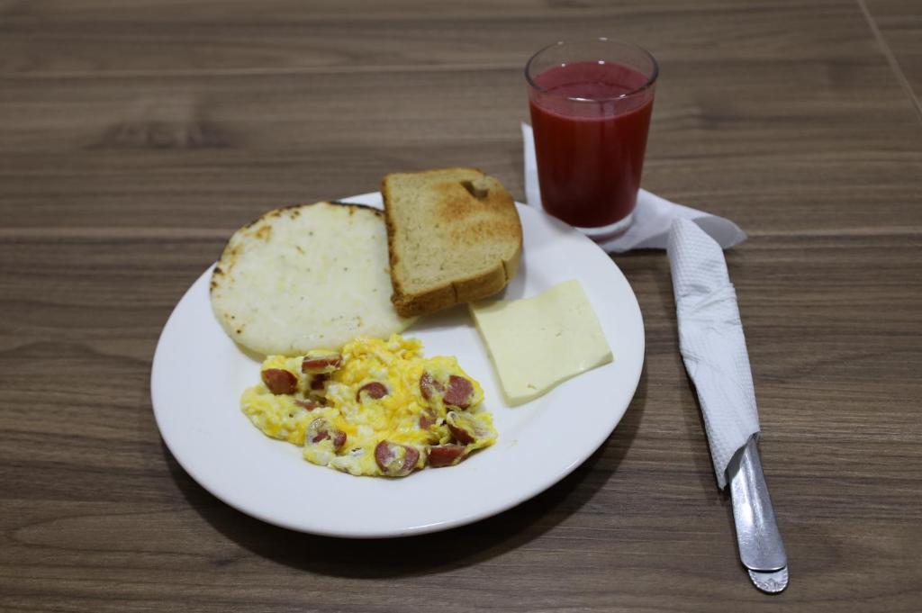 Jídlo v hotelu nebo okolí