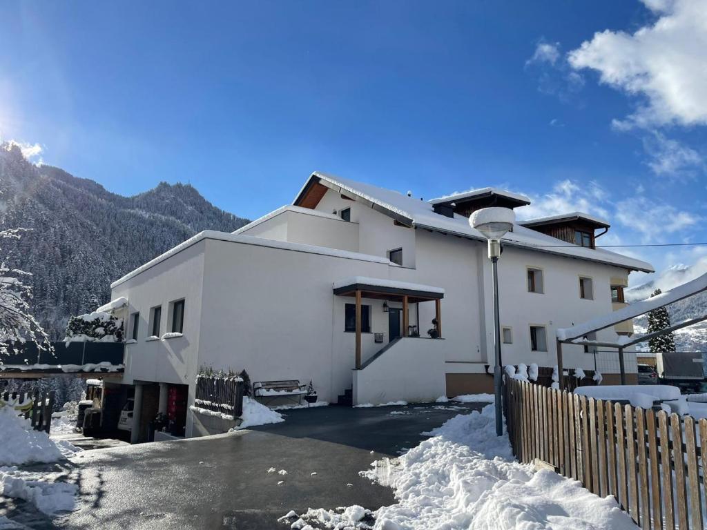 Nespecifikovaný výhled na hory nebo výhled na hory při pohledu z apartmánu