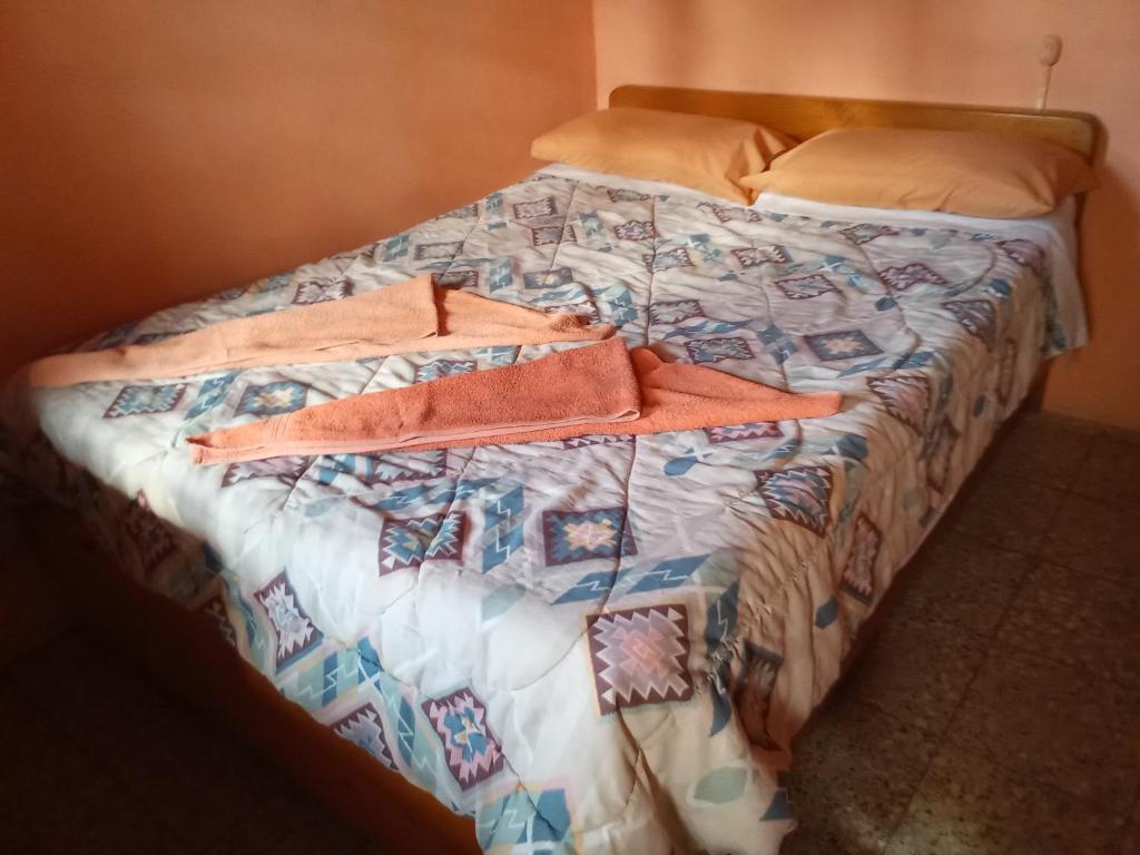 Hospedaje Santo Domingo - Habitación Doble Con Baño Privado