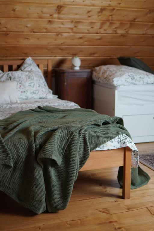 Letto o letti in una camera di Chalupa na Valech