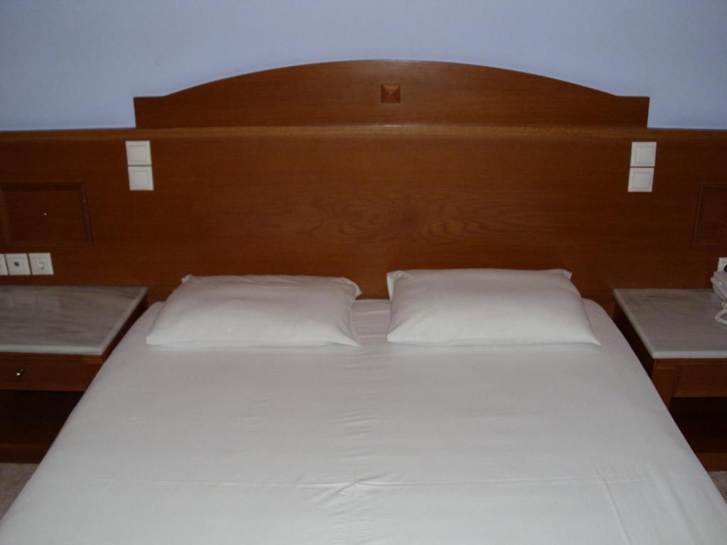Posteľ alebo postele v izbe v ubytovaní Hotel Cybele Pefki