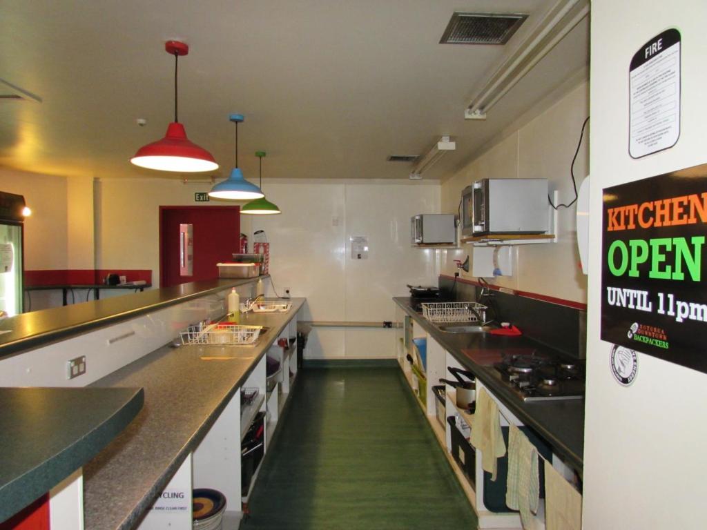 Kuchyň nebo kuchyňský kout v ubytování Rotorua Downtown Backpackers