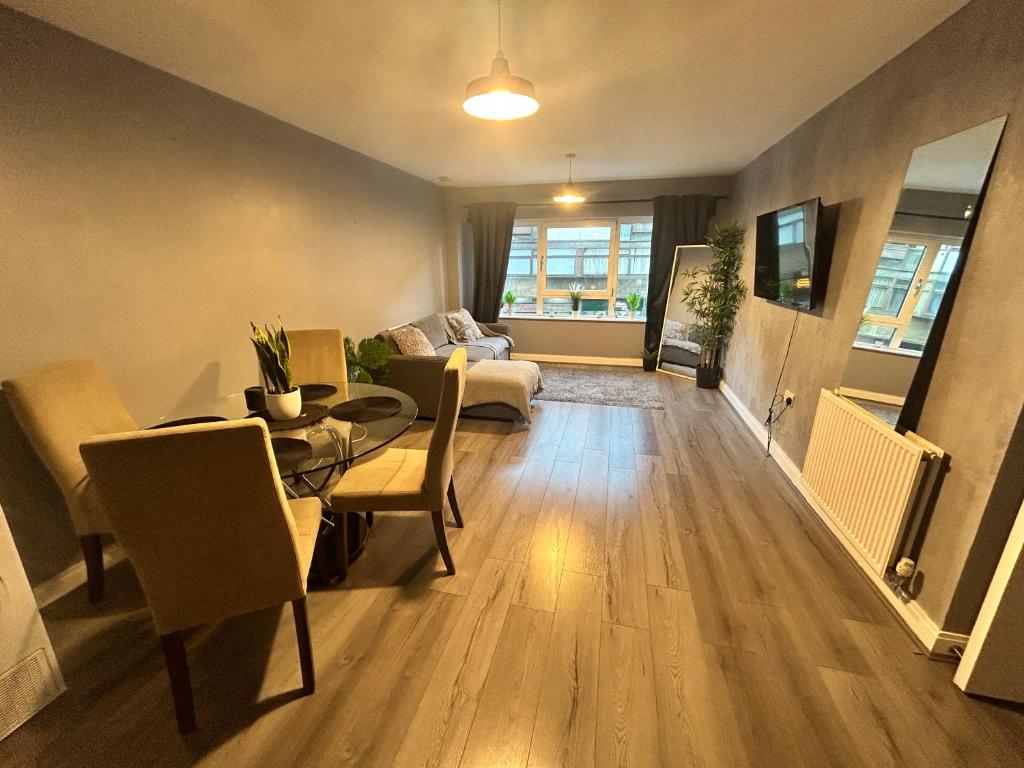 Barbican Apartment, London (updated prices 2024)