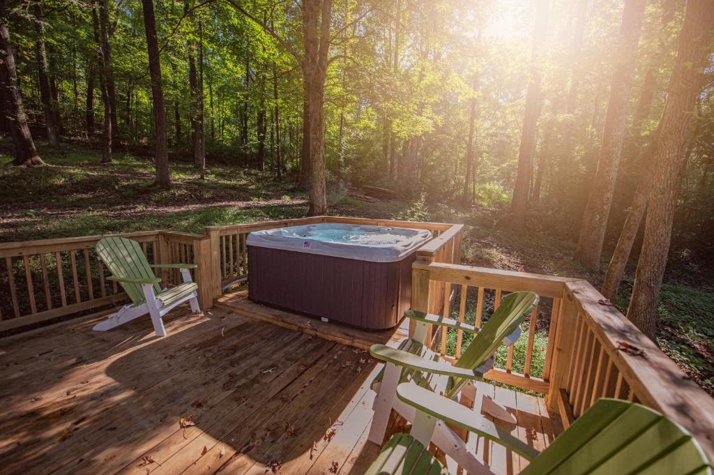 Eliza Cabin Nature Nested Tiny Cabin W Hot Tub, Chattanooga Updated