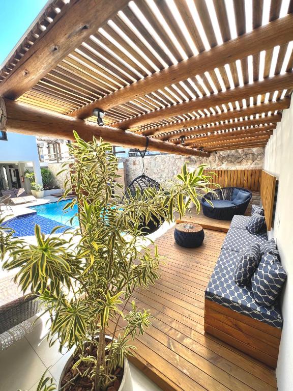 A piscina localizada em Hotel Bem Brasil ou nos arredores