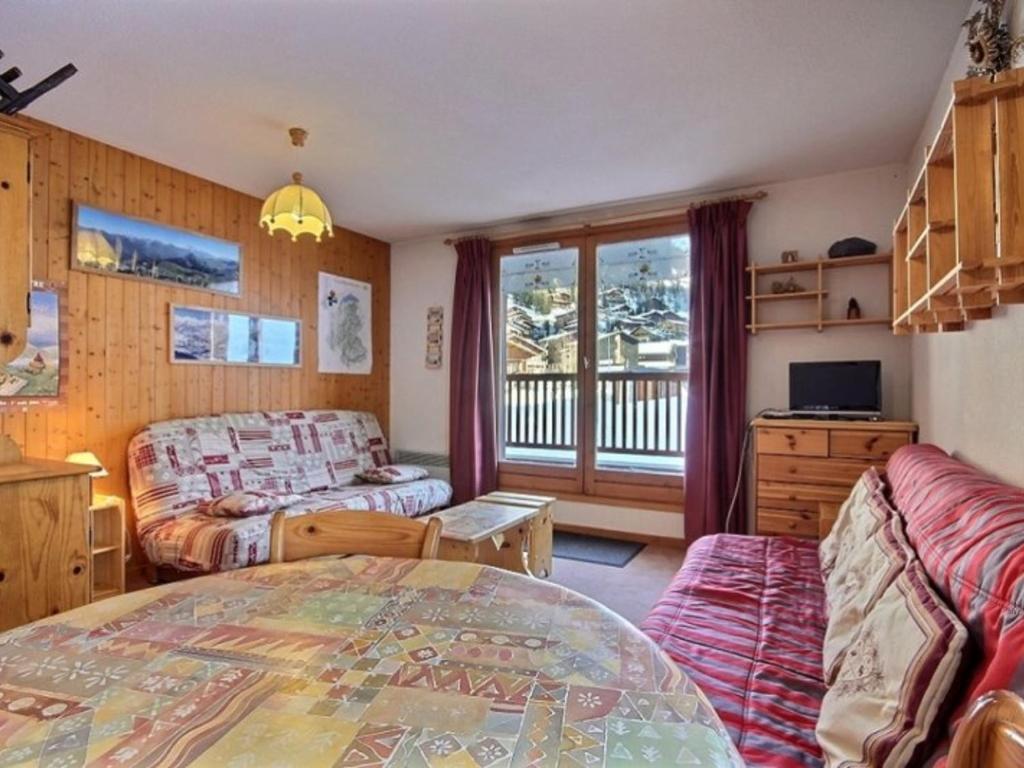 Appartement Plagne 1800, 2 pièces, 4 personnes - FR-1-455-31にあるシーティングエリア