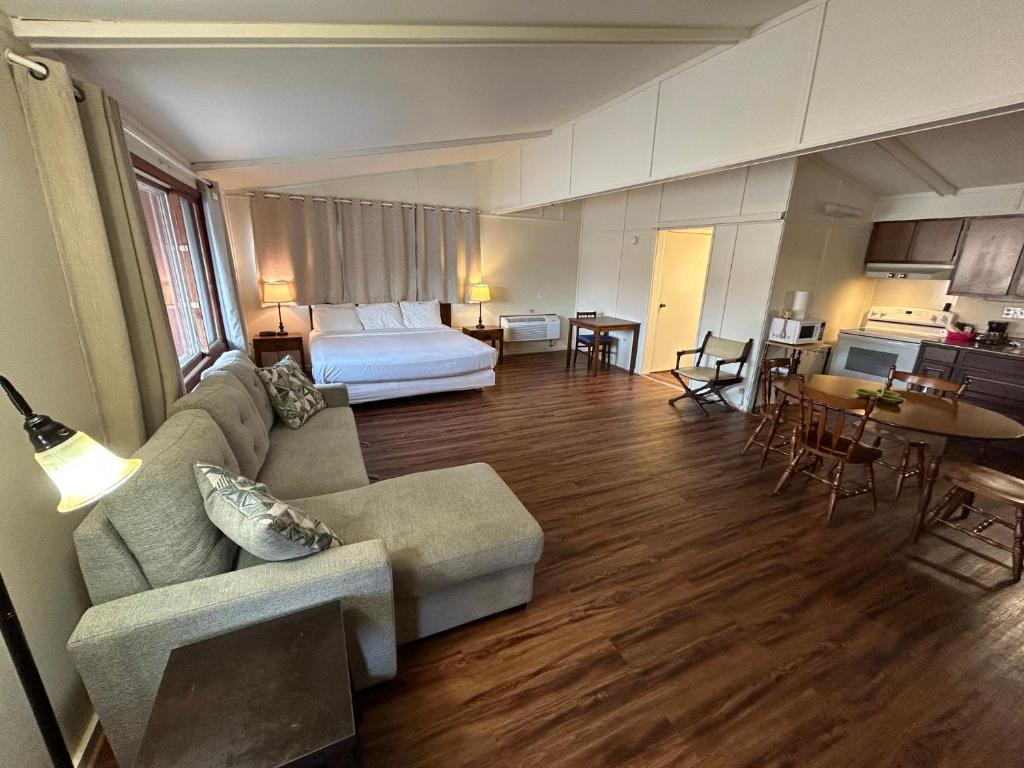 Valley Inn and Suites - 豪华特大号床套房