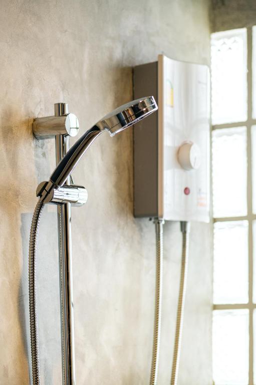 Siam Subway Hostel and Café - 7