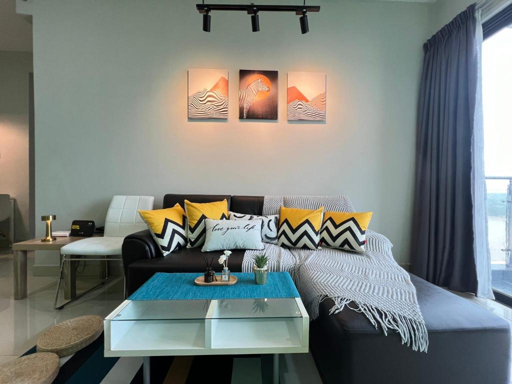 Un lugar para sentarse en RiverView 8PAX 3BR in KBtown PS4, Netflix A-10-1