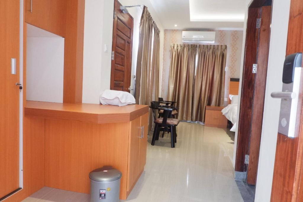 Agape Hotel Haranggaol - Habitación Doble Con Balcón (3 Adultos)