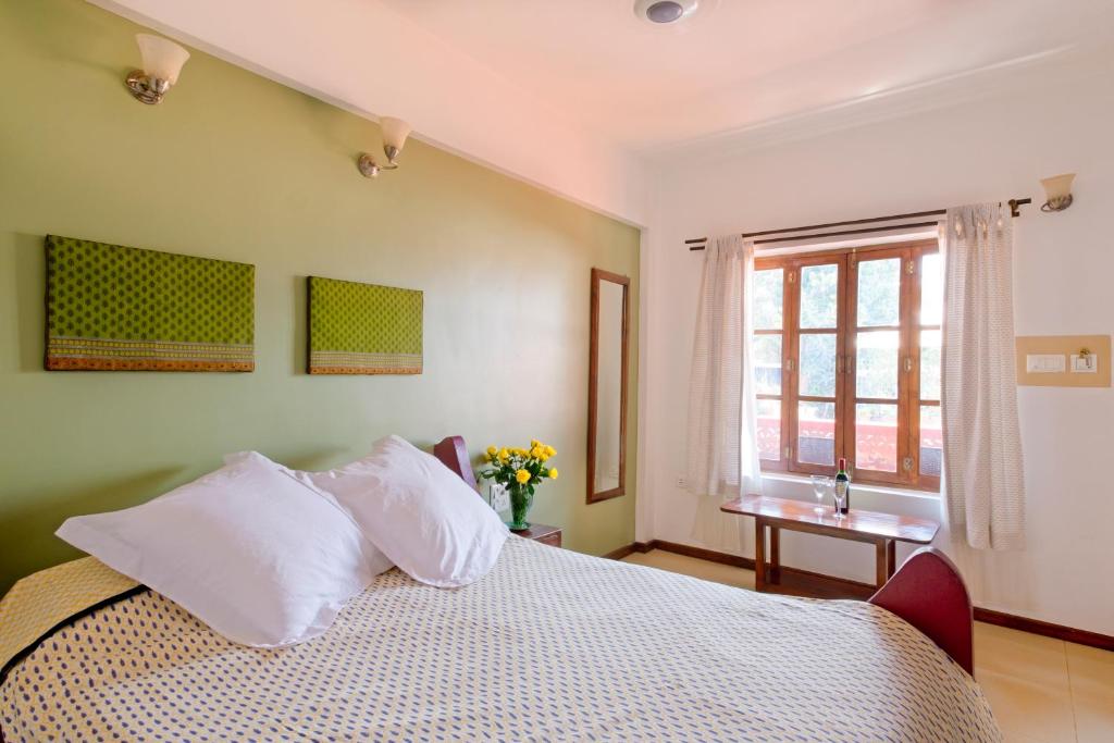 Postel nebo postele na pokoji v ubytování Skylark Resort