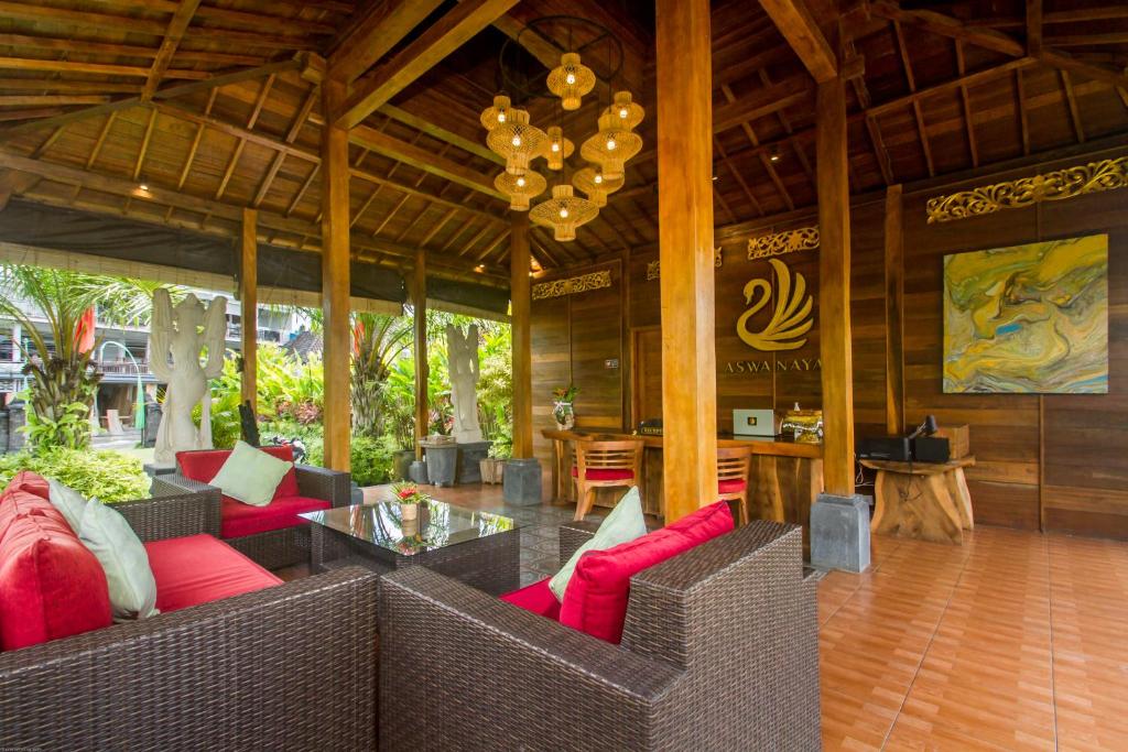 Posezení v ubytování Aswanaya Villas Ubud