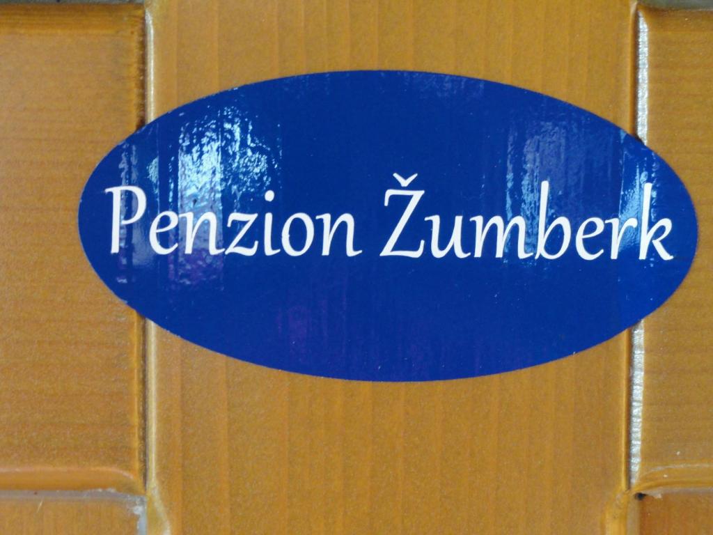 Certificato, attestato, insegna o altro documento esposto da Penzion Žumberk
