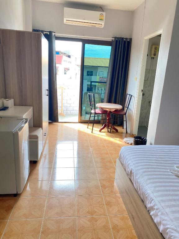 Postel nebo postele na pokoji v ubytování 2 Vikings Guesthouse