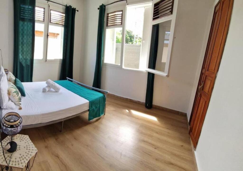 Postel nebo postele na pokoji v ubytování Maïlly - Charmante villa T5 avec piscine - Empire House