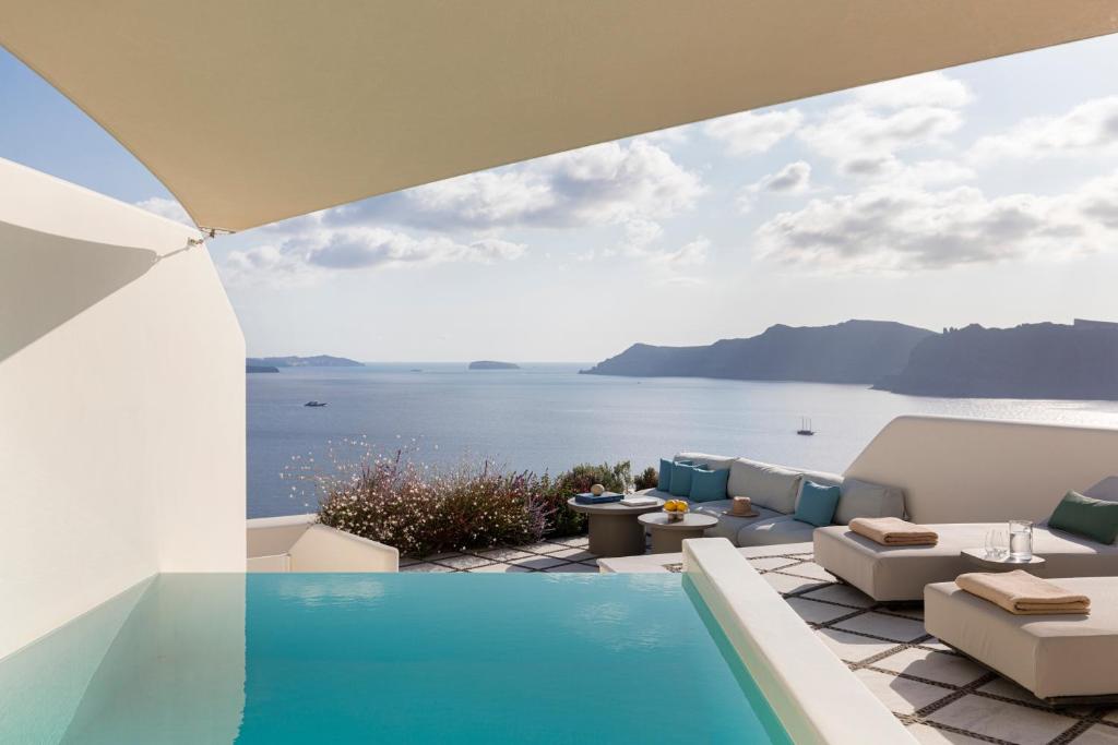 Canaves Oia Suites - Small Luxury Hotels of the World - Royal Pool Suite