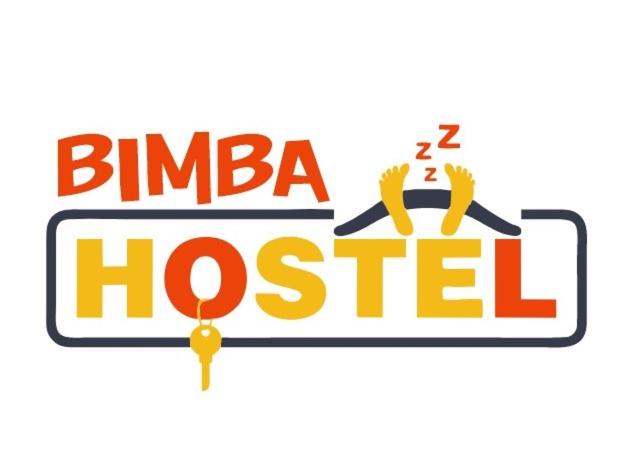 a logo for a hostel with a person jumping out of a box at Hostel Bimba Goiânia - Unidade 04 in Goiânia