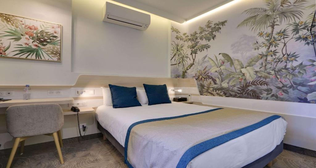 Hotel Apolonia Paris Montmartre; Sure Hotel Collection by Best Western - Resim 14