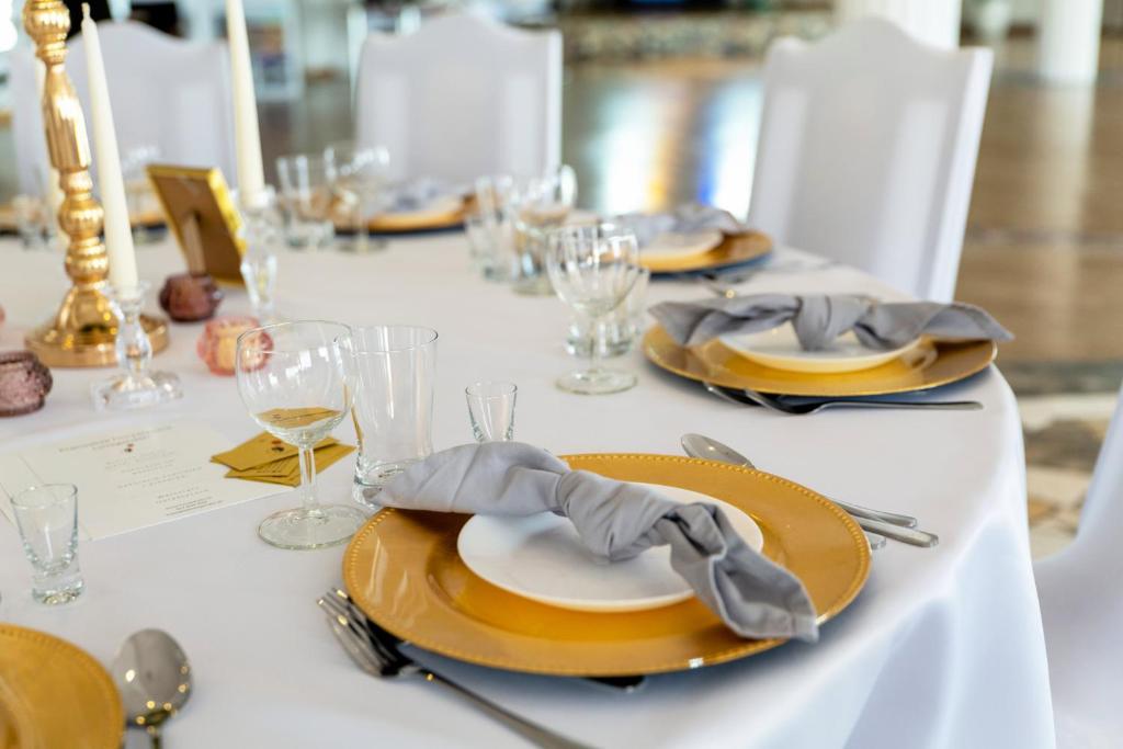 Restaurace v ubytování Hotel TIREST