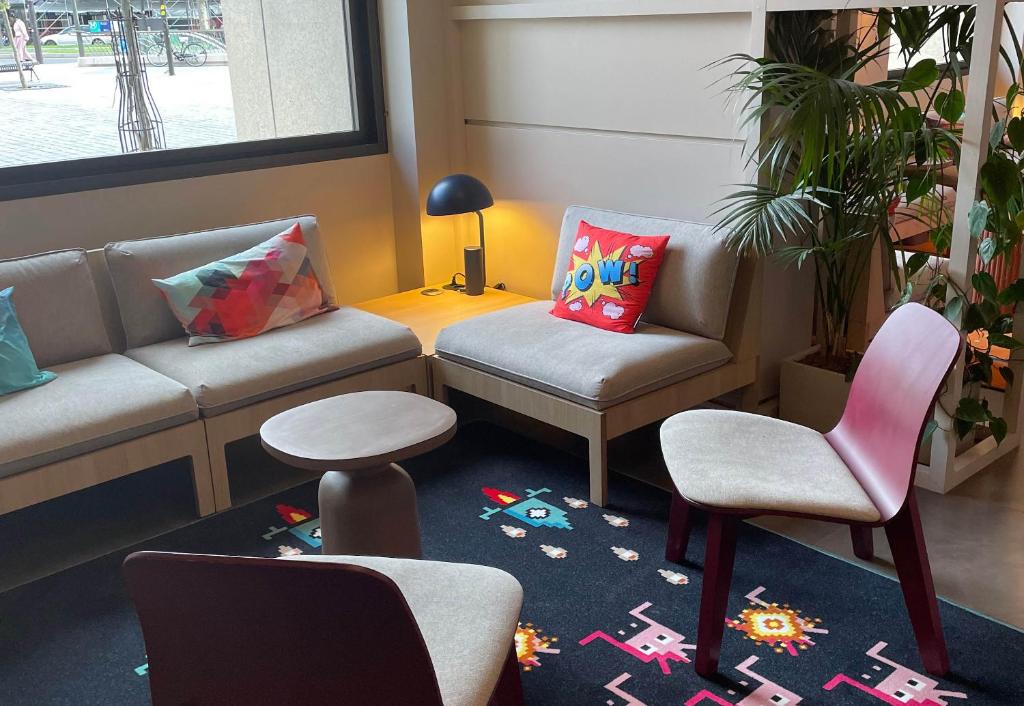 B&B HOTEL Paris 17 Batignolles - Resim 17