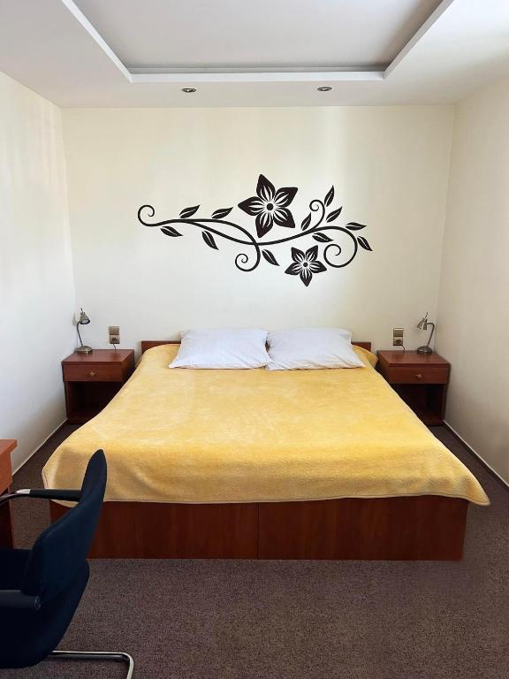 Postel nebo postele na pokoji v ubytování Hotel TIREST