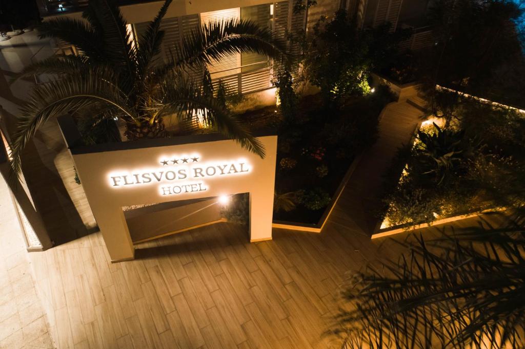 Certifikát, hodnocení, plakát nebo jiný dokument vystavený v ubytování Flisvos Royal Hotel & Suites