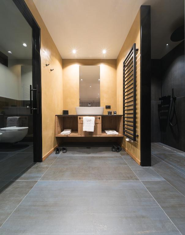 DOLOMITI EXCLUSIVE YOUR MOUNTAIN SUITE - Suite Con Mountain View