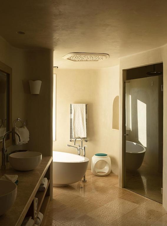 Koupelna v ubytování Romazzino, A Belmond Hotel, Costa Smeralda