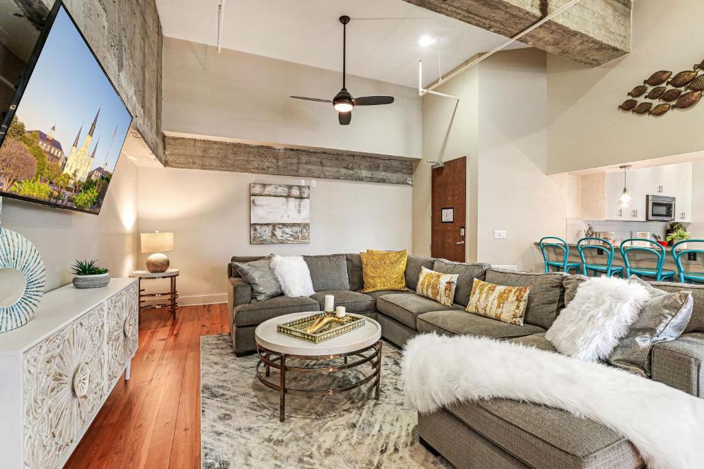 Image showcasing Upscale Condos and Penthouses Close to Canal and Bourbon St, New ...