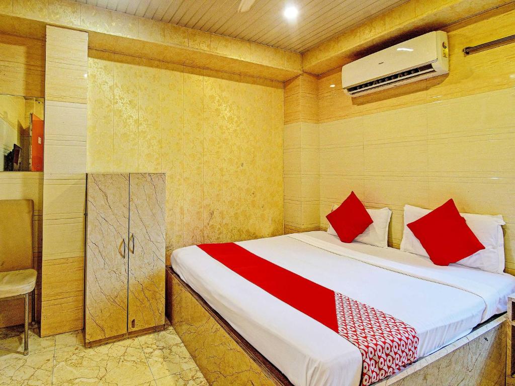 Postel nebo postele na pokoji v ubytování Super Hotel O Royal Inn
