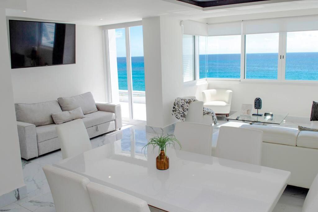 Picture of Luxury ocean front apartment, 2 br, beach, gym, spa, Cancún (updated ...