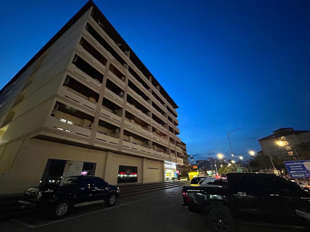 Budova, kde se aparthotel nachází