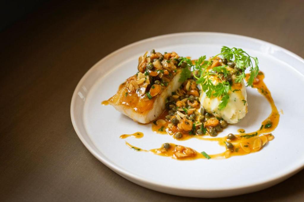 Storrs Hall Hotel on the shore of Lake Windermere - Resim 18