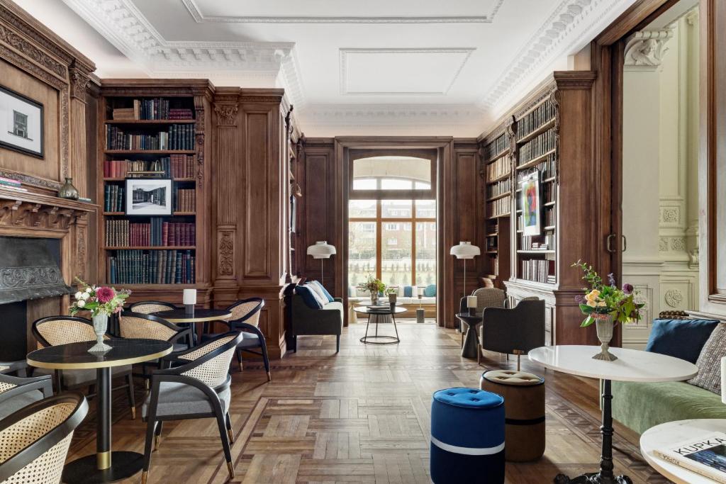 Гостиная зона в Palacio Arriluce Hotel - The Leading Hotels of the World