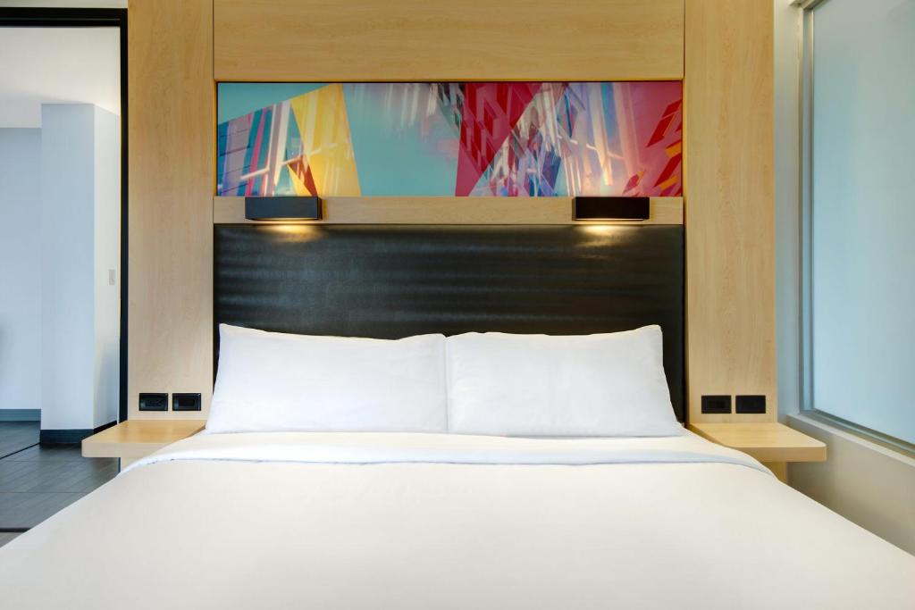 Aloft by Marriott Oklahoma City Downtown - Bricktown - Junior Suite, 1 Kingsize Bed, Slaapbank, Hoekkamer