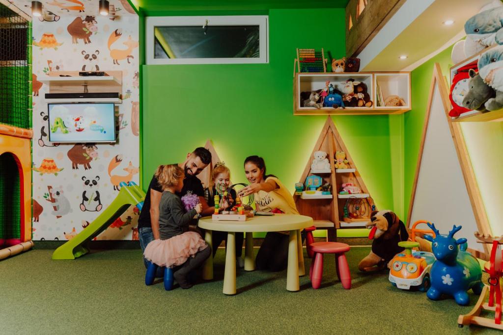 Helan Family & SPA - Resim 9