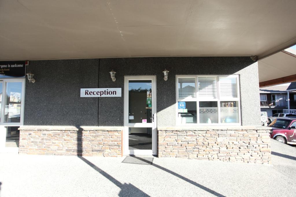 Aspen on King - Resim 18